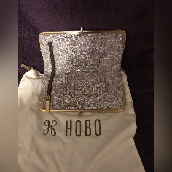 Hobo International ID Credit card Clutch Wallet - Picture 5 of 9